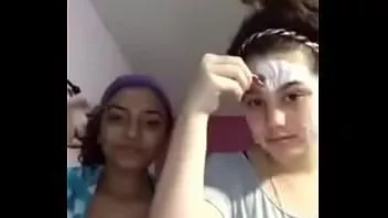 Redare Hot 18 ani tachinează fundii și sânii pe ameporn