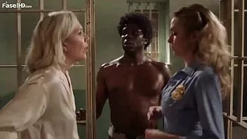 播放 系列中的性爱场景翻译成阿拉伯语 - the deuce.s02.e04